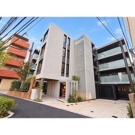 高井戸駅より徒歩12分 新築 3階建の賃貸物件