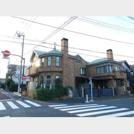 尾山台駅より徒歩11分 築25年7ヶ月 2階建の賃貸物件