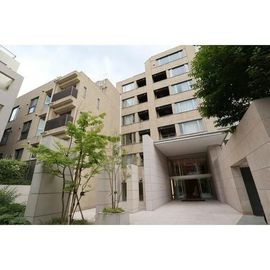 ミッドガーデン赤坂氷川の賃貸物件