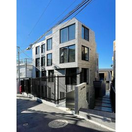 中目黒駅より徒歩10分 地下1階 築3年3ヶ月の賃貸物件