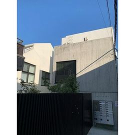 代々木上原駅より徒歩6分 築7年2ヶ月 3階建の賃貸物件