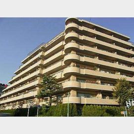 駒沢大学駅より徒歩13分 築24年8ヶ月 8階建の賃貸物件