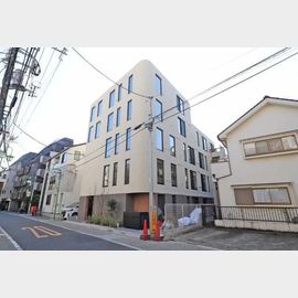 巣鴨駅より徒歩8分 新築 5階建の賃貸物件