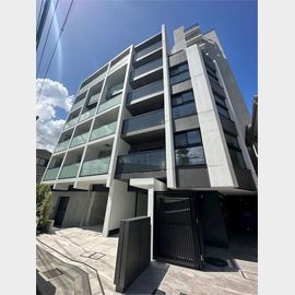 笹塚駅より徒歩10分 築2年7ヶ月 12階建の賃貸物件