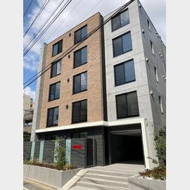 中野新橋駅より徒歩4分 4階 築2年11ヶ月の賃貸物件