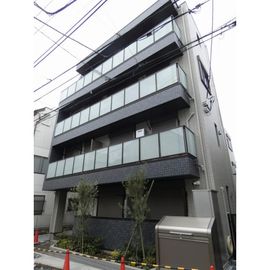 牛込柳町駅より徒歩4分 1階 築3年の賃貸物件