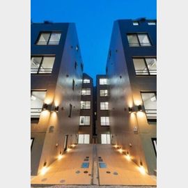 中目黒駅より徒歩10分 3階 築5年1ヶ月の賃貸物件