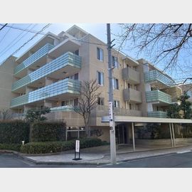 初台駅より徒歩7分 4階 築19年11ヶ月の賃貸物件