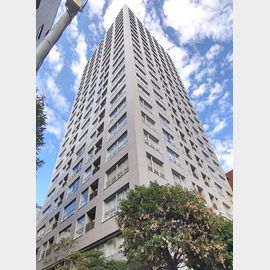 麻布十番駅より徒歩3分 13階 築23年2ヶ月の賃貸物件