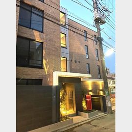 明大前駅より徒歩5分 3階 築4年2ヶ月の賃貸物件