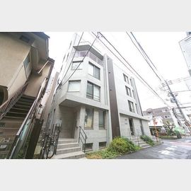 西新宿駅より徒歩2分 3階 築3年9ヶ月の賃貸物件