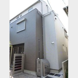 三軒茶屋駅より徒歩8分 1階 築4年の賃貸物件