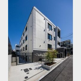 新中野駅より徒歩6分 新築 3階建の賃貸物件