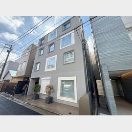 中野駅より徒歩12分 2階 築1年6ヶ月の賃貸物件