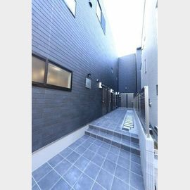 牛込神楽坂駅より徒歩5分 1階 築3年3ヶ月の賃貸物件