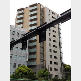 新宿御苑前駅より徒歩6分 4階 築17年5ヶ月の賃貸物件