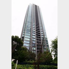 六本木駅より徒歩4分 築14年8ヶ月 39階建の賃貸物件