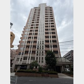新宿駅より徒歩5分 4階 築24年5ヶ月の賃貸物件