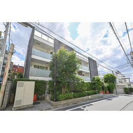 ガーデン原宿 4階 築12年8ヶ月の賃貸物件