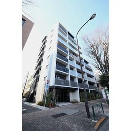 高円寺駅より徒歩6分 1階 築3年の賃貸物件