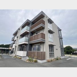 磐田駅よりバス10分 1階 築4年5ヶ月の賃貸物件