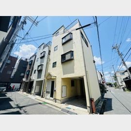 柏原駅より徒歩12分 築31年5ヶ月 3階建の賃貸物件