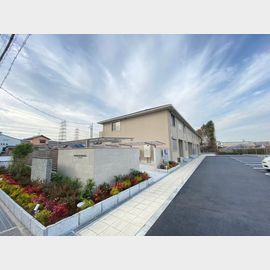 八尾駅より徒歩19分 築1年10ヶ月 2階建の賃貸物件