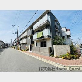 弥刀駅より徒歩19分 築6年3ヶ月 3階建の賃貸物件