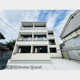 近鉄八尾駅より徒歩10分 築1年7ヶ月 3階建の賃貸物件