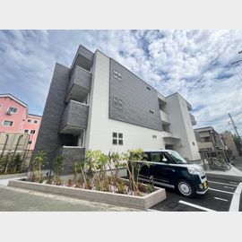 久宝寺口駅より徒歩2分 築1年3ヶ月 3階建の賃貸物件