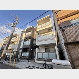 長瀬駅より徒歩12分 3階 築4年11ヶ月の賃貸物件