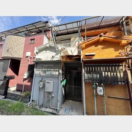 高安駅より徒歩8分 1階 築63年の賃貸物件