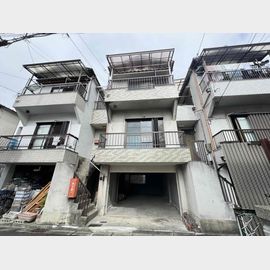 志紀駅より徒歩5分 築45年 3階建の賃貸物件