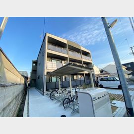 八尾駅より徒歩13分 築2年2ヶ月 3階建の賃貸物件