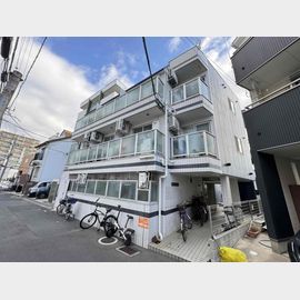 長瀬駅より徒歩3分 1階 築31年10ヶ月の賃貸物件