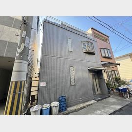 布施駅より徒歩7分 築25年7ヶ月 3階建の賃貸物件