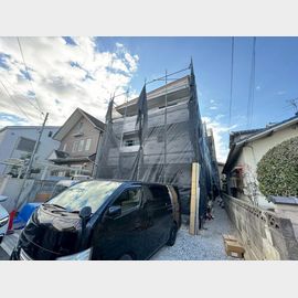 高安駅より徒歩6分 新築 3階建の賃貸物件