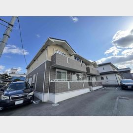 柏原駅より徒歩7分 1階 築13年の賃貸物件