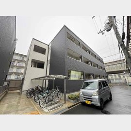 八戸ノ里駅より徒歩5分 3階 築2年8ヶ月の賃貸物件