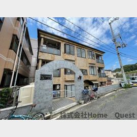 高井田駅より徒歩7分 築35年 3階建の賃貸物件