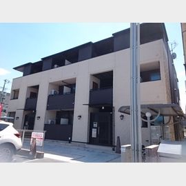 北花田駅より徒歩12分 築11年2ヶ月 3階建の賃貸物件