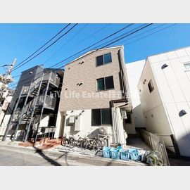 保谷駅より徒歩1分 築8年4ヶ月 3階建の賃貸物件