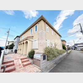 レフィナード 2階 築13年の賃貸物件