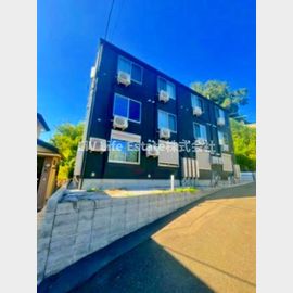 秋津駅より徒歩14分 築2年4ヶ月 3階建の賃貸物件