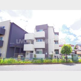 花小金井駅より徒歩25分 築7年4ヶ月 3階建の賃貸物件