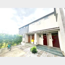 保谷駅より徒歩10分 築7年8ヶ月 2階建の賃貸物件