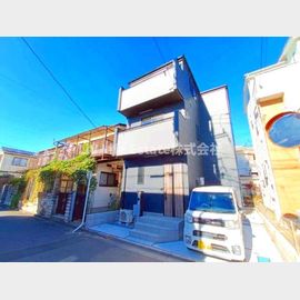 ひばりヶ丘駅より徒歩26分 築1年5ヶ月 3階建の賃貸物件