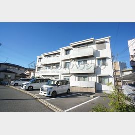 中山寺駅より徒歩28分 築7年4ヶ月 3階建の賃貸物件