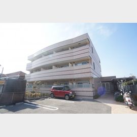 中山寺駅より徒歩10分 築15年5ヶ月 3階建の賃貸物件