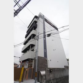 川西能勢口駅より徒歩7分 築2年 6階建の賃貸物件